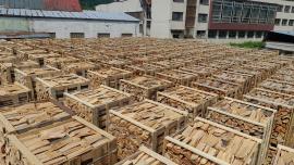 Brennholz - Brennstoff, Briketts